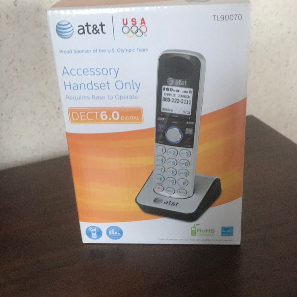 at&t Accessory Set. Requires base to operate.